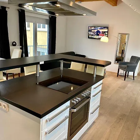 Luxurioeses Studio Im Zentrum, Balkon, Kamin, Klima Apartament Ravensburg