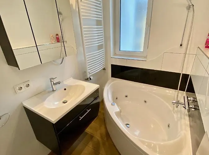 Luxurioeses Studio Im Zentrum, Balkon, Kamin, Klima Apartman *