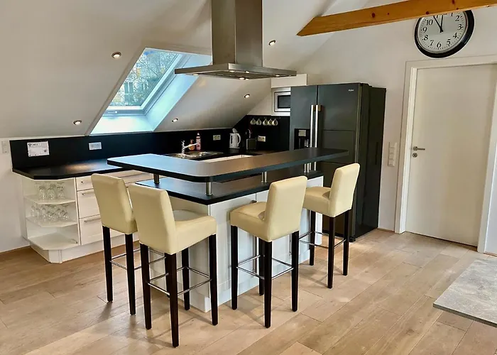 Appartement Luxurioeses Studio Im Zentrum, Balkon, Kamin, Klima *