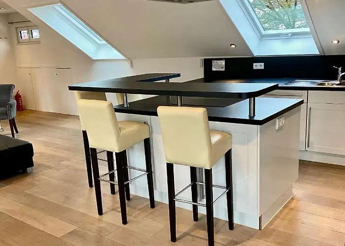 Appartement Luxurioeses Studio Im Zentrum, Balkon, Kamin, Klima Ravensbourg